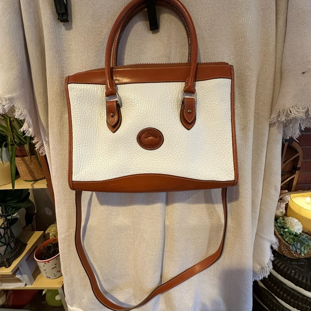 Vintage Dooney & Bourke White/Tan Bag